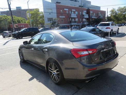 Used 2016 Maserati Ghibli S Q4 AWD/4WD image 5