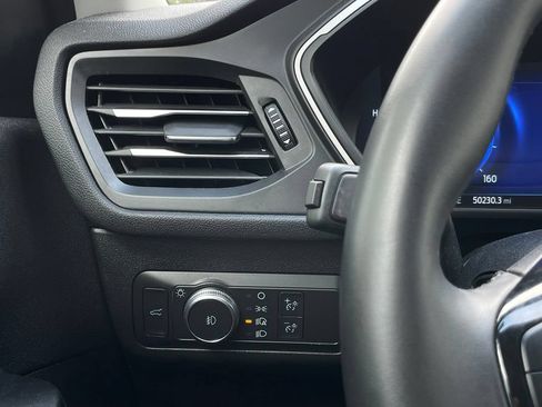 Used 2022 Ford Escape SEL w/ Technology Package FWD image 14