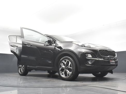 Used 2022 Kia Sportage EX AWD/4WD image 32