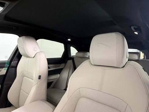 Used 2026 Jaguar F-PACE R-Dynamic S image 15
