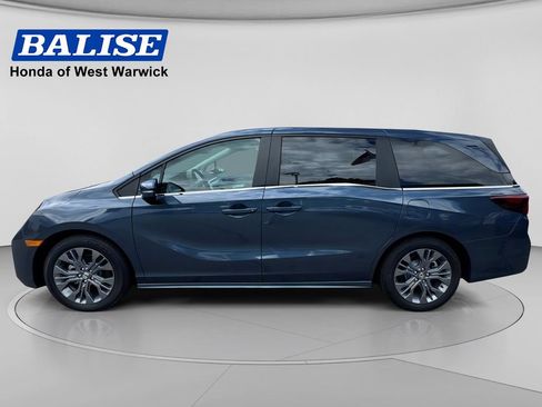 New 2026 Honda Odyssey Touring image 3