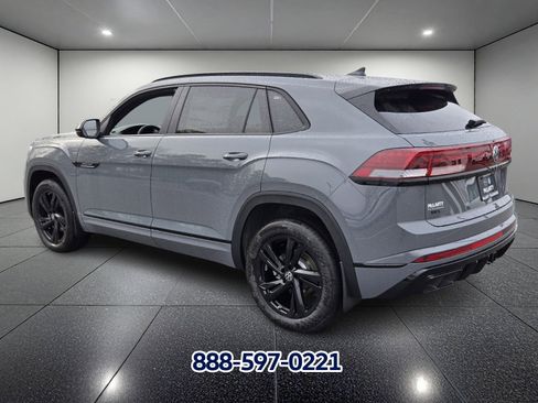 New 2026 Volkswagen Atlas Cross Sport SEL R-Line image 3