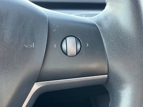 Used 2023 Tesla Model 3 Standard Range RWD image 13
