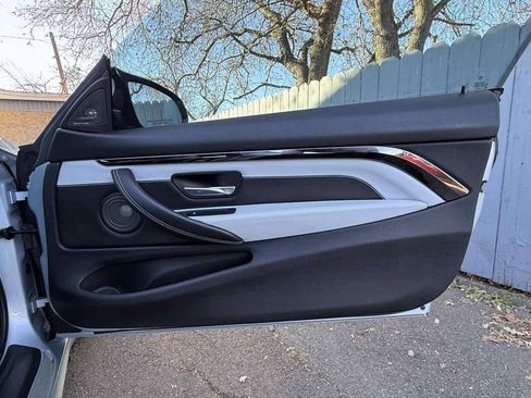 Used 2017 BMW M4 image 23