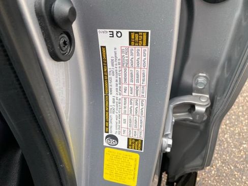 Used 2021 Toyota RAV4 LE FWD image 26