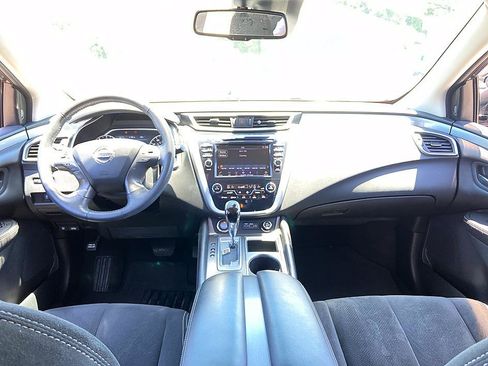 Used 2021 Nissan Murano SV FWD image 16