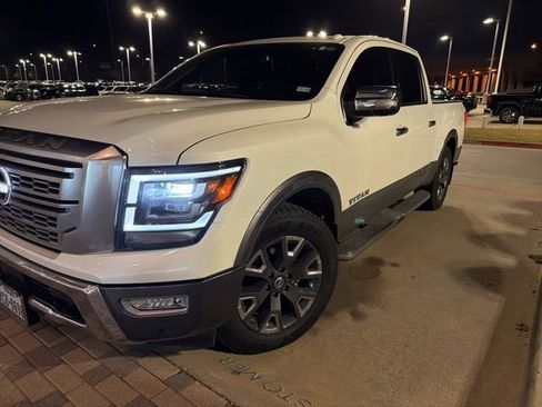 Used 2021 Nissan Titan Platinum Reserve w/ Moonroof Package image 2
