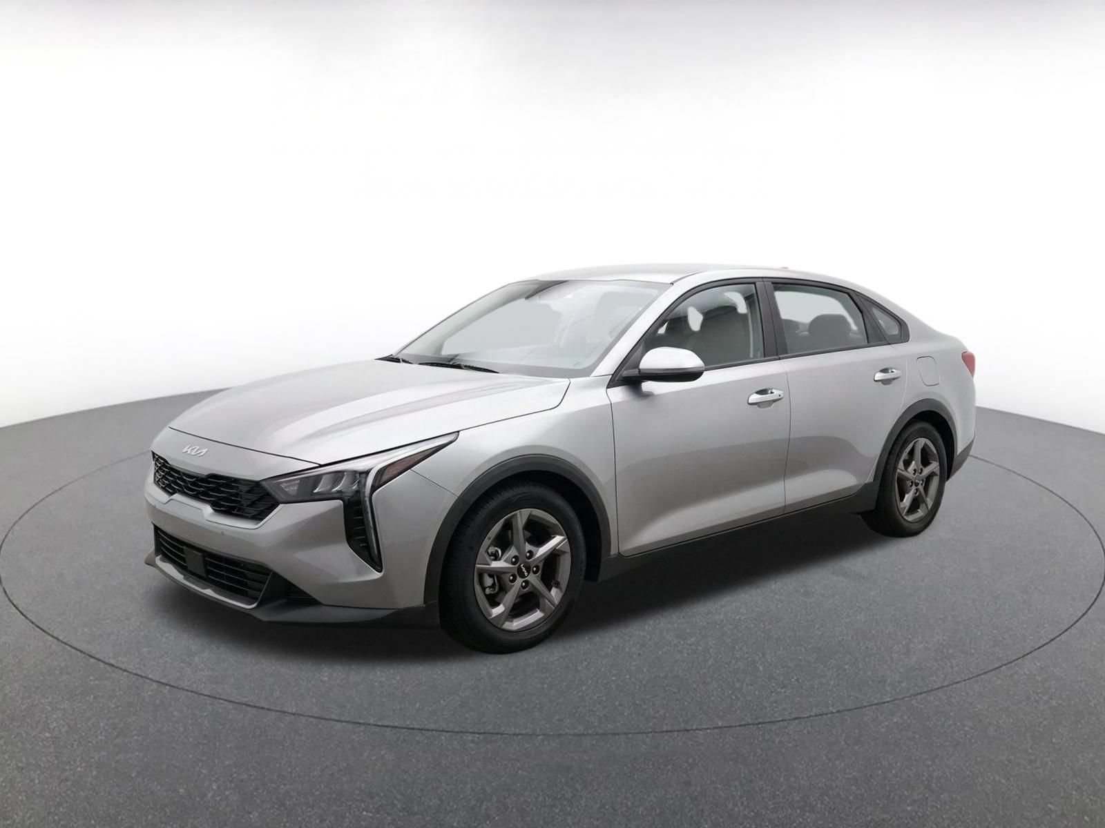 Used 2025 Kia K4 FWD image 3