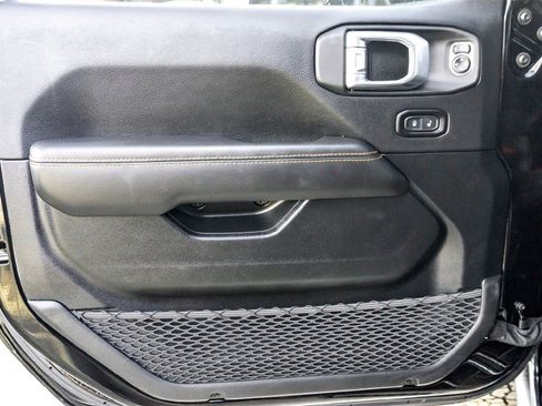 Used 2021 Jeep Gladiator Mojave image 10