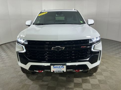 Used 2024 Chevrolet Suburban Z71 w/ Luxury Package image 3