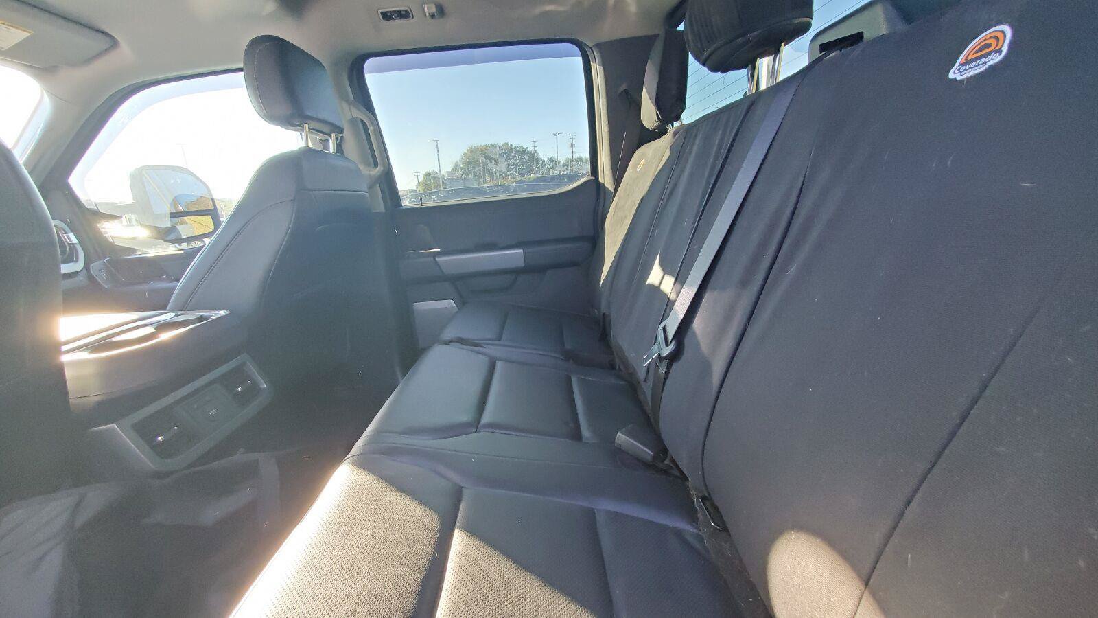 Used 2023 Ford F350 Lariat w/ Sport Appearance Package AWD/4WD image 5