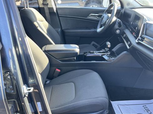 Used 2024 Kia Sportage LX image 24