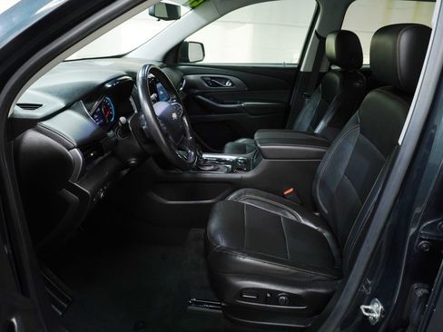 Used 2021 Chevrolet Traverse Premier image 13