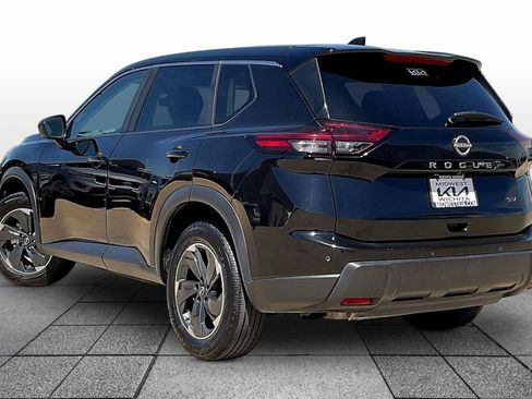Used 2024 Nissan Rogue SV FWD image 12