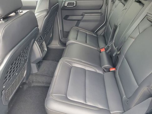 New 2025 Ford Bronco Badlands image 8