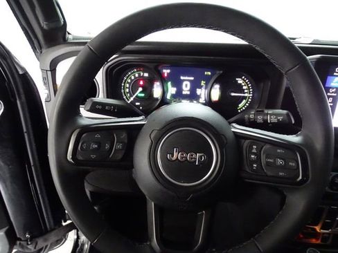 Certified 2025 Jeep Wrangler Willys 4xe image 6