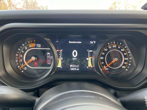 Used 2024 Jeep Wrangler Unlimited Rubicon image 46