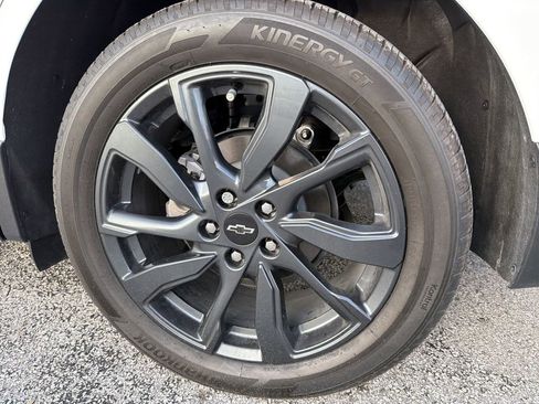 Certified 2022 Chevrolet Equinox RS w/ RS Leather Package FWD image 7