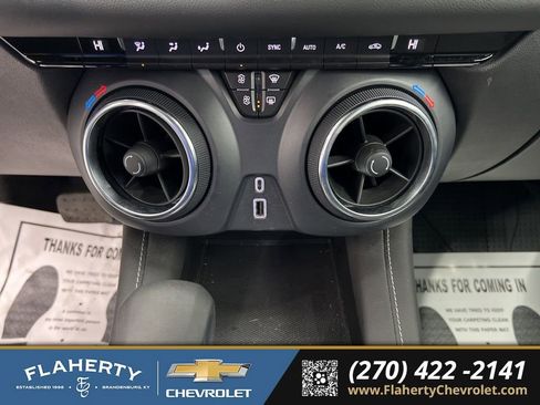 Used 2023 Chevrolet Blazer LT image 27