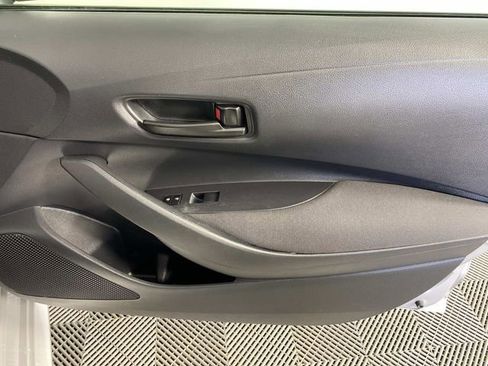 Used 2025 Toyota Corolla LE FWD image 23