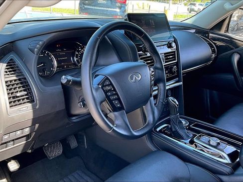 Certified 2024 INFINITI QX80 Luxe RWD image 17