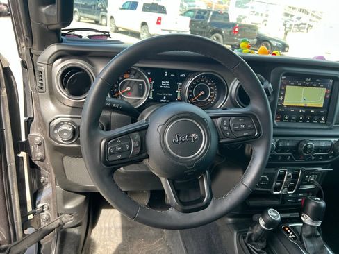 Used 2023 Jeep Wrangler Unlimited Sport AWD/4WD image 10