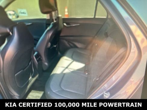 Certified 2025 Kia Niro SX image 8