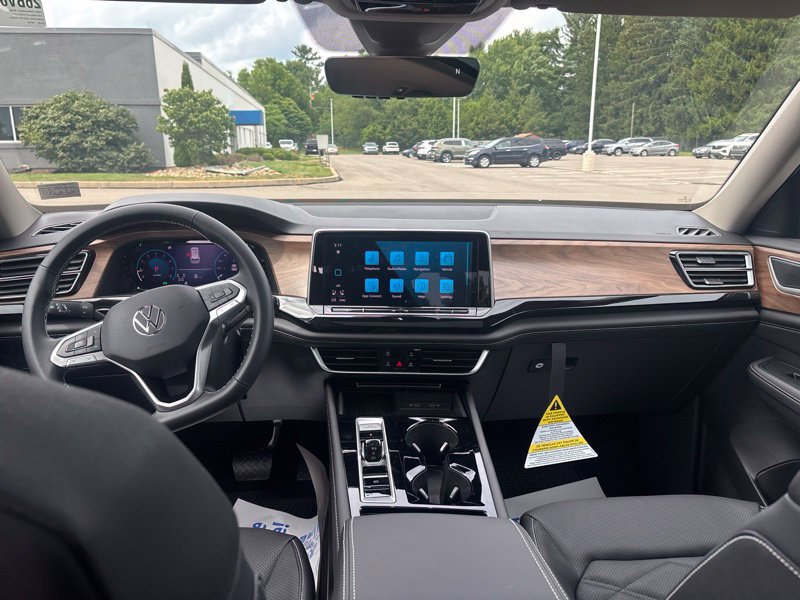 New 2026 Volkswagen Atlas SE FWD image 25