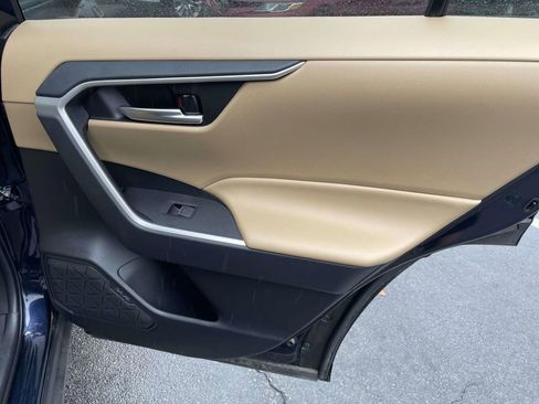 Used 2025 Toyota RAV4 XLE Premium image 45