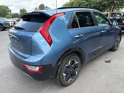 Used 2023 Kia Niro Wave w/ Wave Preserve Package FWD image 7