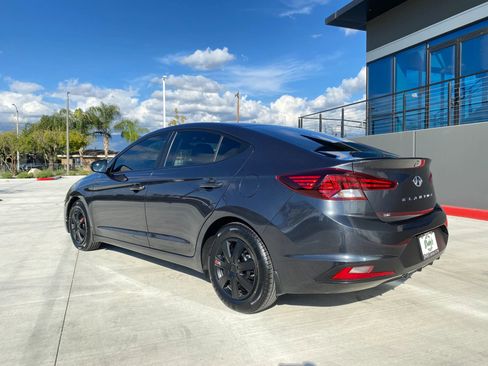 Used 2020 Hyundai Elantra SE w/ Cargo Package (C1) image 2