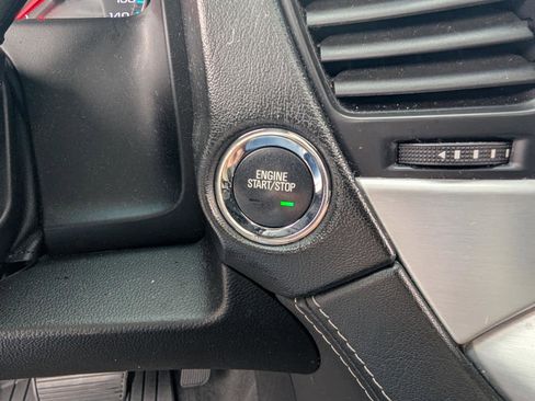 Used 2019 GMC Yukon XL SLT image 25