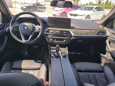 Used 2023 BMW 530i RWD image 19