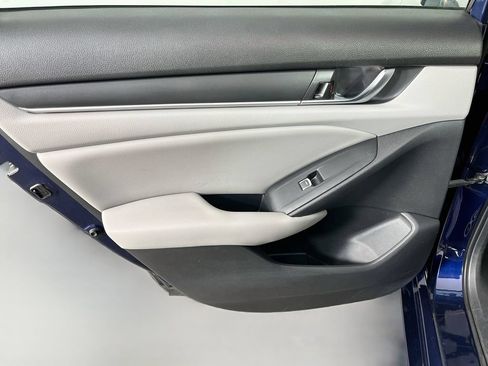 Used 2018 Honda Accord LX image 28