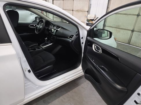 Used 2019 Nissan Sentra SV image 42