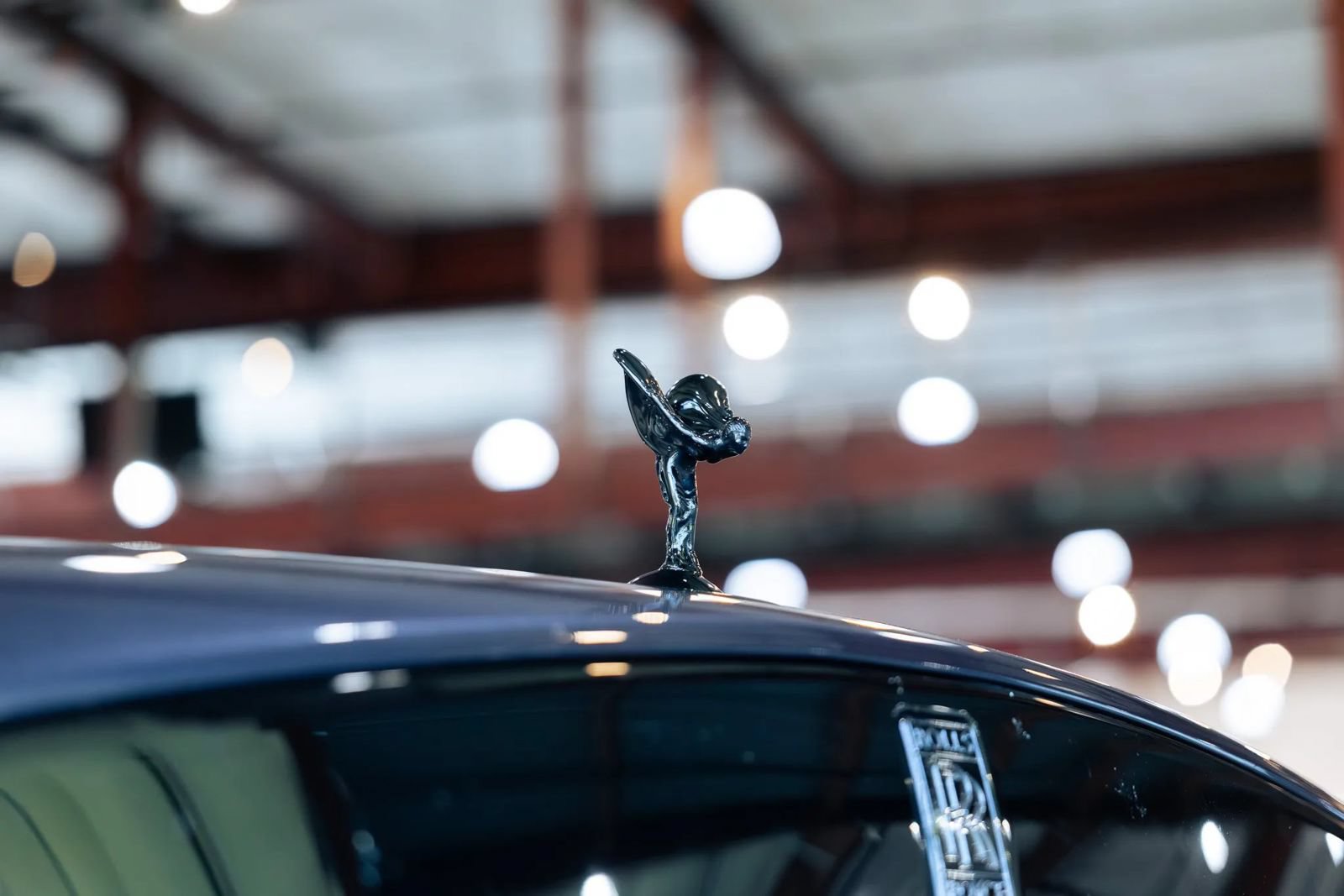 Used 2025 Rolls-Royce Cullinan Black Badge AWD/4WD image 8