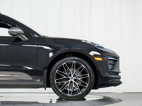 Used 2026 Porsche Macan Turbo image 11