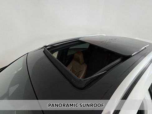 Used 2022 Lincoln Nautilus Reserve w/ Luxury Package image 4