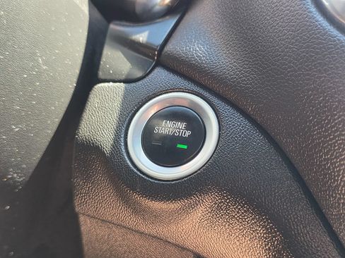 Used 2019 Chevrolet Equinox LT AWD/4WD image 47
