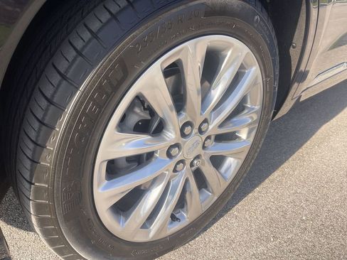Certified 2024 Cadillac XT6 Premium Luxury w/ LPO, Floor Liner Package AWD/4WD image 11
