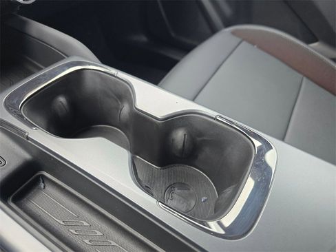 New 2026 Chevrolet Equinox EV RS image 32