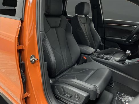 Used 2024 Audi Q3 2.0T Premium Plus w/ Premium Plus Package image 30