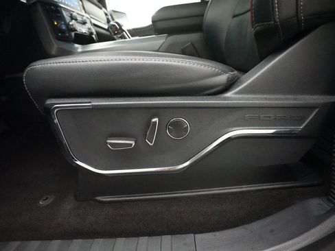 Used 2022 Ford F150 Lariat w/ Equipment Group 502A High image 28