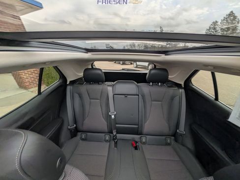 Used 2022 Buick Envision Preferred AWD/4WD image 19