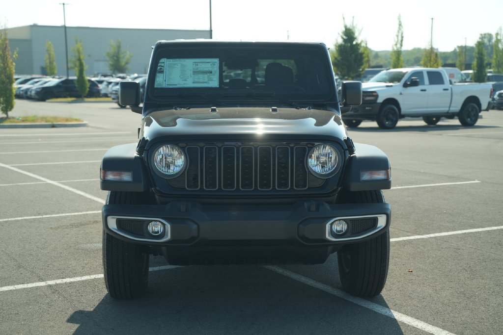 New 2026 Jeep Gladiator Sport AWD/4WD image 2