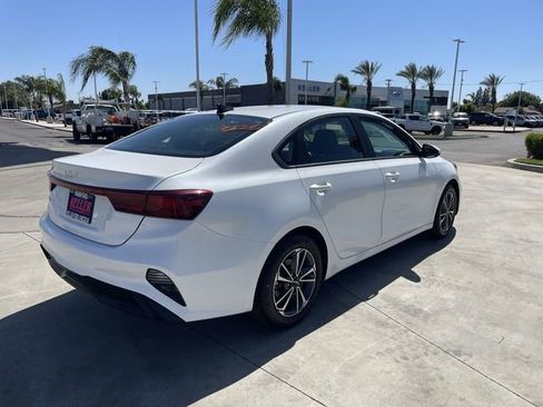 Used 2024 Kia Forte LXS FWD image 8