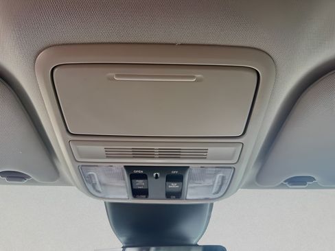 New 2026 Honda Odyssey Touring image 29
