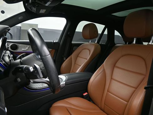 Used 2022 Mercedes-Benz GLC 300 GLC 300 image 3