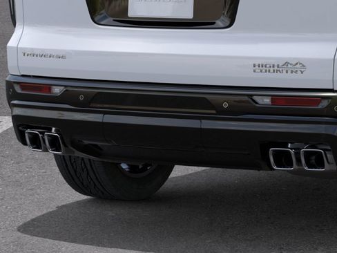 New 2026 Chevrolet Traverse High Country FWD image 16