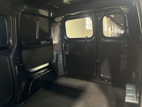 Used 2019 Nissan NV200 SV w/ Navigation Package image 28